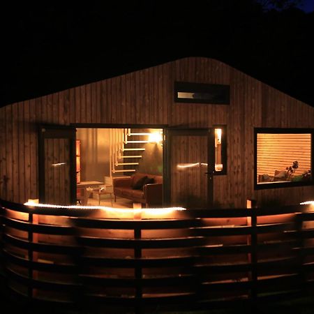 Presteigne Two Unique Cabins Wrapped In Beautiful Welsh Scenery מראה חיצוני תמונה